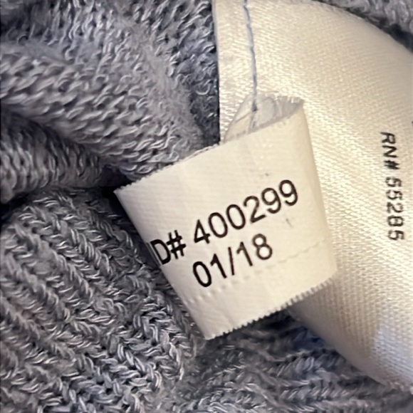 Express One Eleven Blue V-Neck Top Oversized Size Medium Short Sleeve - Picture 7 of 7